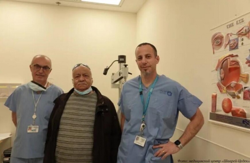 Израильские хирурги провели операцию по вживлению «самой тонкой» 3D-печатной роговицы в мире