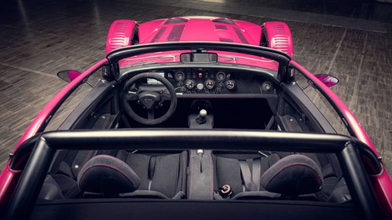 эксклюзивный спорткар D8 GTO Individual