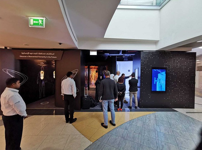 Установка виртуальной примерочной Texel в Дубае. Фото Texel.
