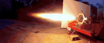 Firehawk Aerospace печатает на 3D-принтере гибридные ракетные двигатели