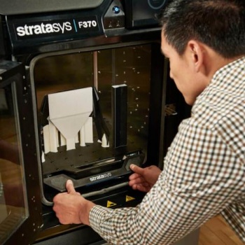 3D-принтер Stratasys F370
