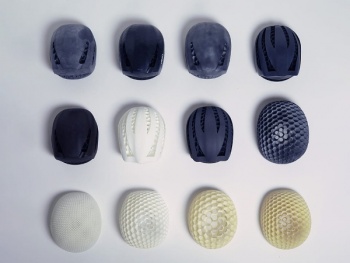 доставка напечатанных на 3D-принтере велосипедных шлемов HEXR