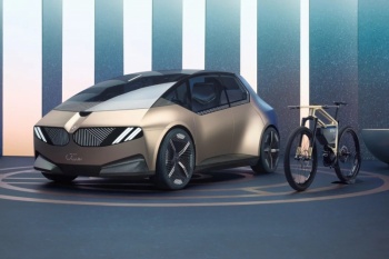 BMW показала 3D-печатный автомобиль из переработанного пластика