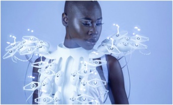 Проект PANGOLIN SCALES BCI + Dress добавляет нейротехнологии в 3D-напечатное платье