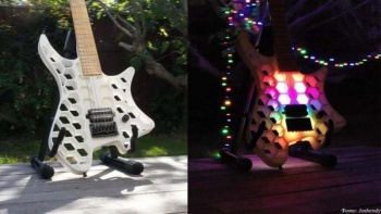3D-печатная гитара с цветомузыкой