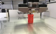 На 3D-принтере распечатали пластиковый блок, который способен выдержать попадание пули