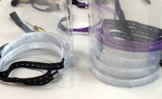 Школьники и студенты из Таджикистана напечатали медицинские щитки для врачей на 3D-принтере